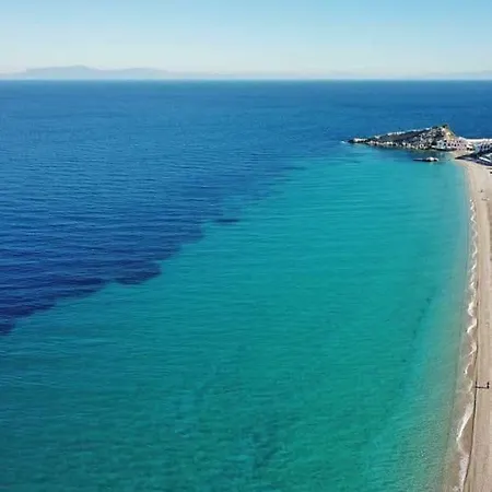 ホテル Long Samos (adults Only) 2*